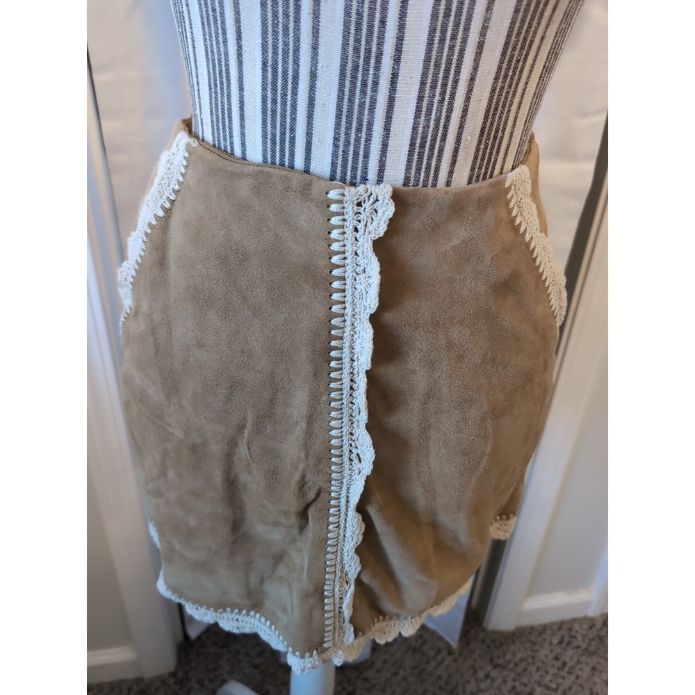 NEW Maje Tan Leather‎ Suede Skirt w/ Crochet Lace Trim Accents Pockets Size 8/38 - Picture 2 of 11